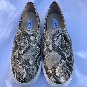 Steve Madden Snakeskin Slip-on Sneakers NWOT